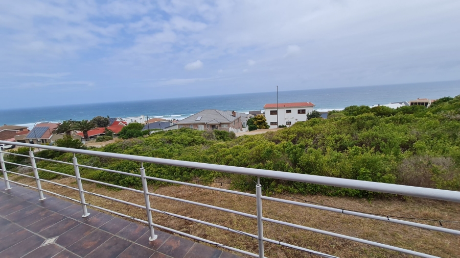 5 Bedroom Property for Sale in Dana Bay Western Cape